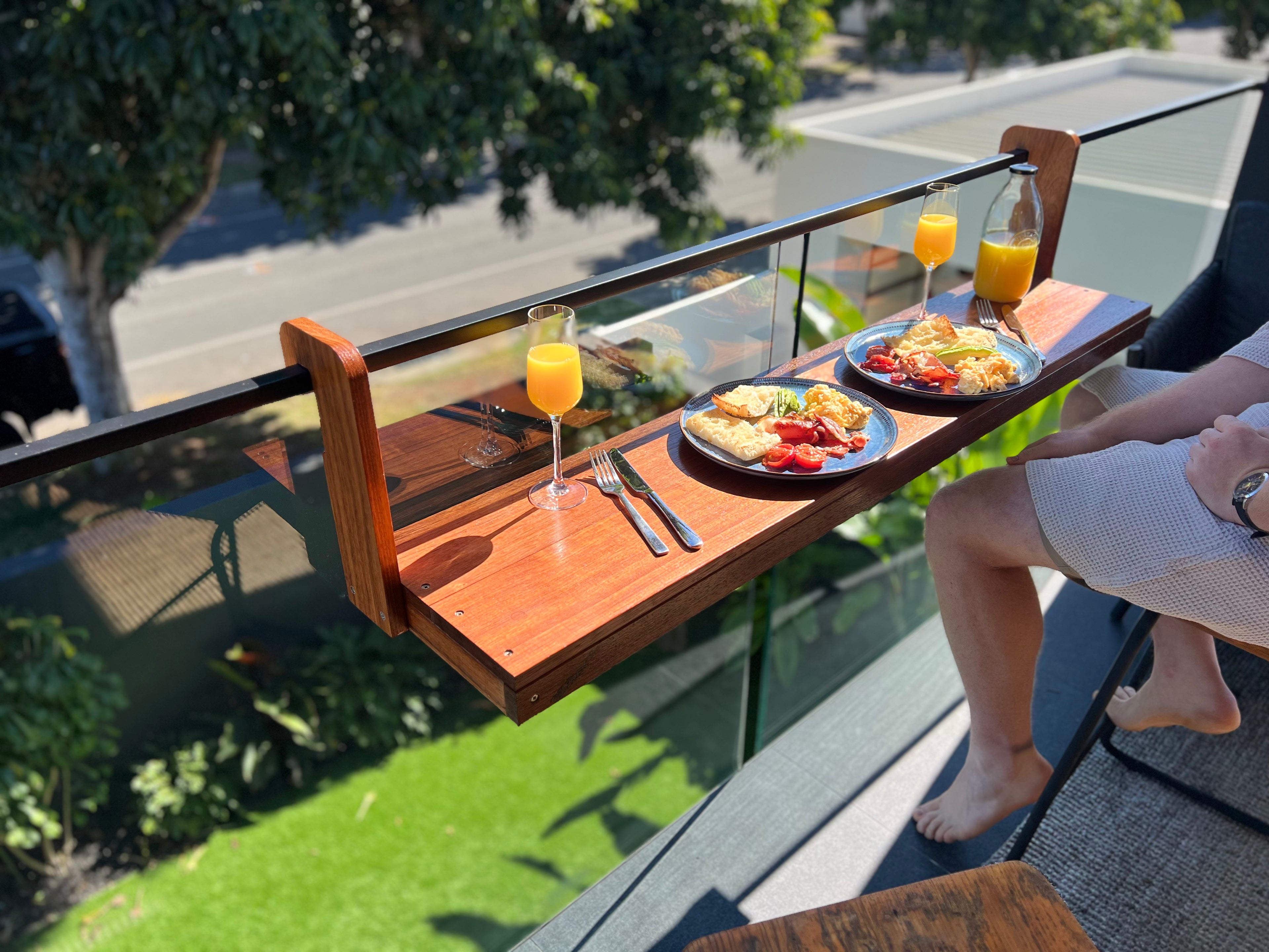 The Bench Bar for Glass with Capping Pool Fence and Balustrade "Campbell" - Balcony Shelf