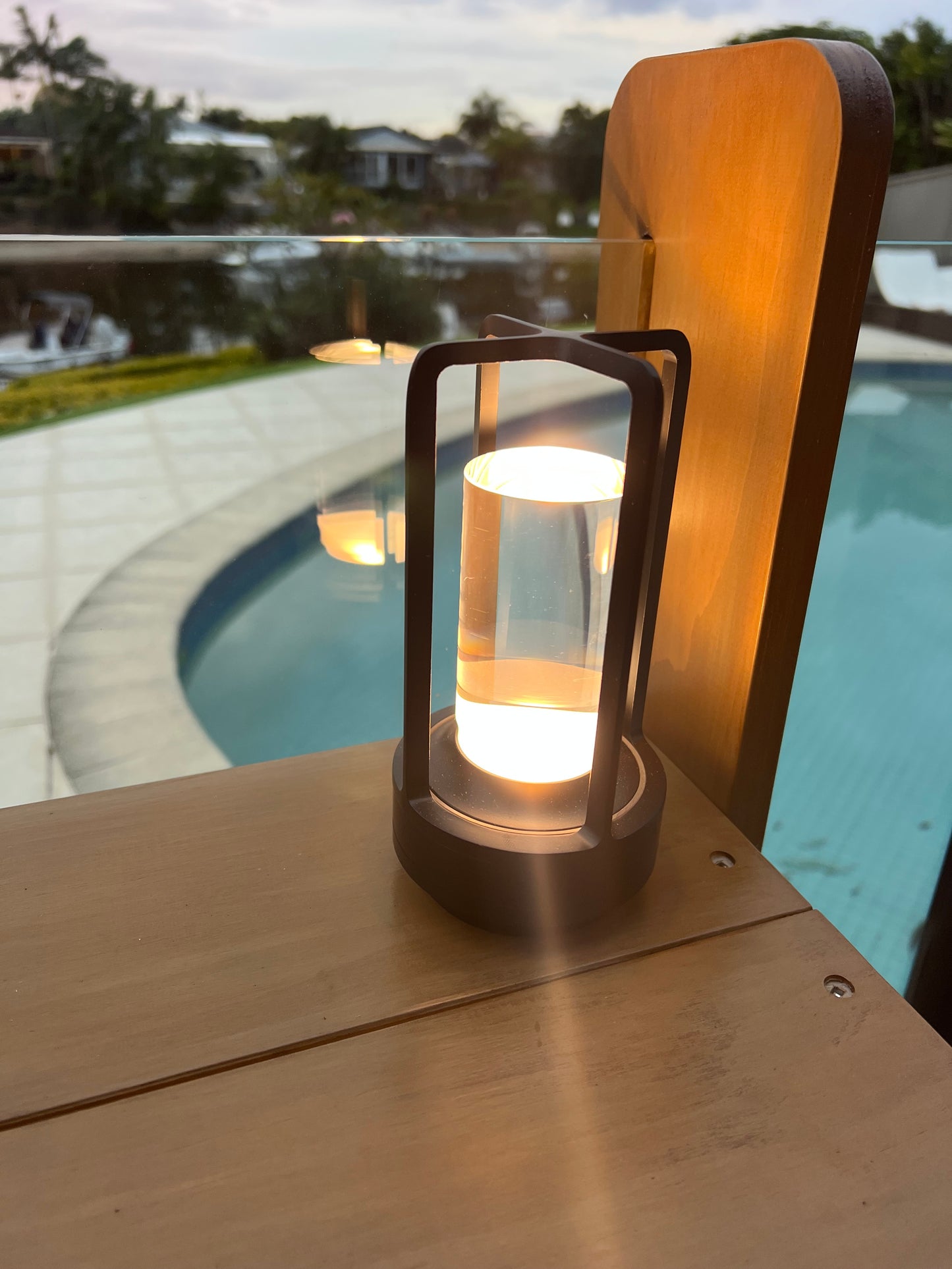 Vintage Lantern Rechargeable 🌅 The Golden Hour