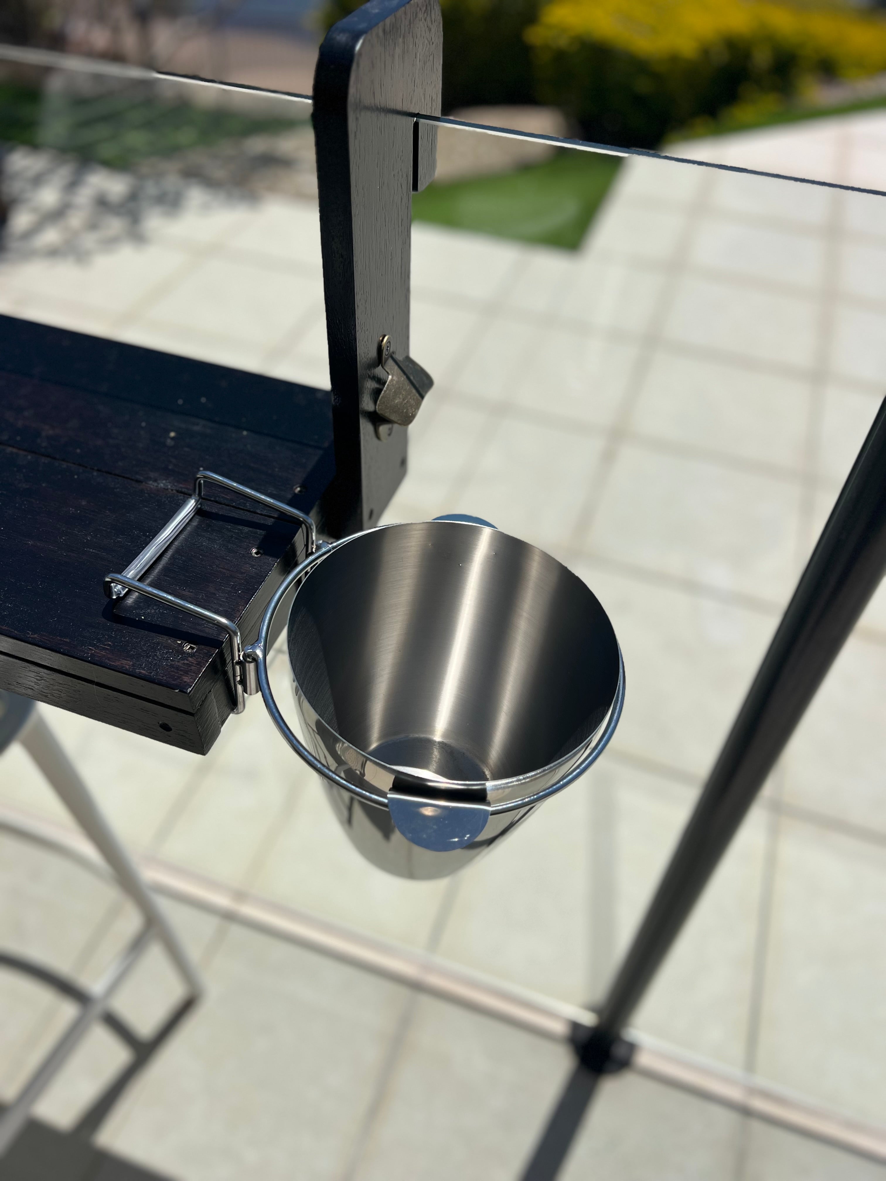 Win e bucket mounted on bar and table